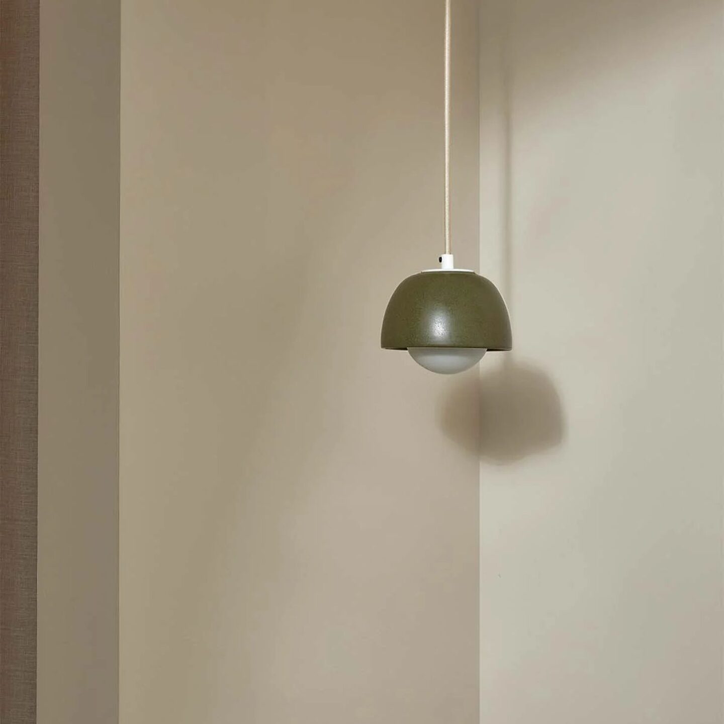 Terra 0 Pendant Light - Fabric Olive, White Satin